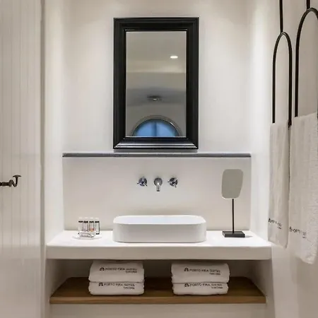 Sea Breeze Santorini Resort, Curio Collection By Hilton Ξενοδοχείο